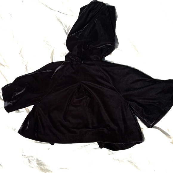 ModCloth velvet crop hooded cape S, short sleeve, bolero, tie front, black, hood - Picture 7 of 12
